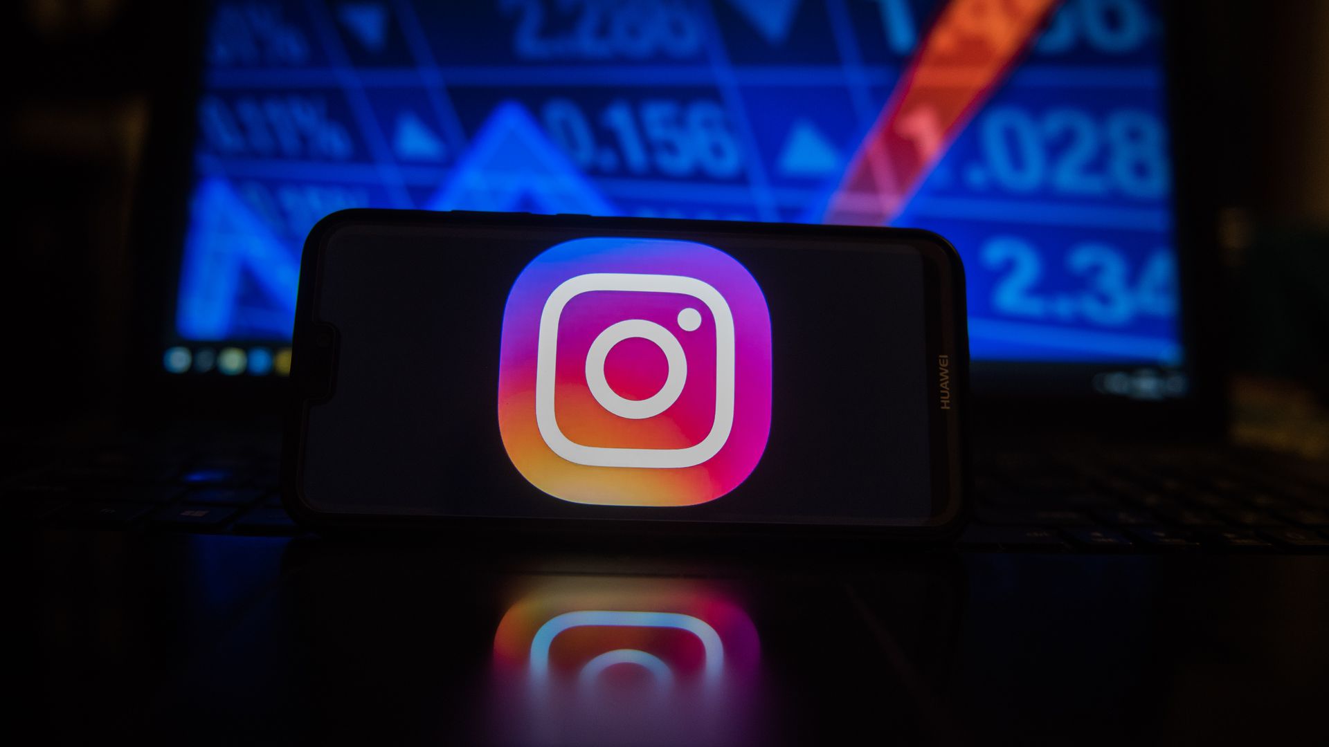 Instagram’га пуллик обуна функцияси қўшилади