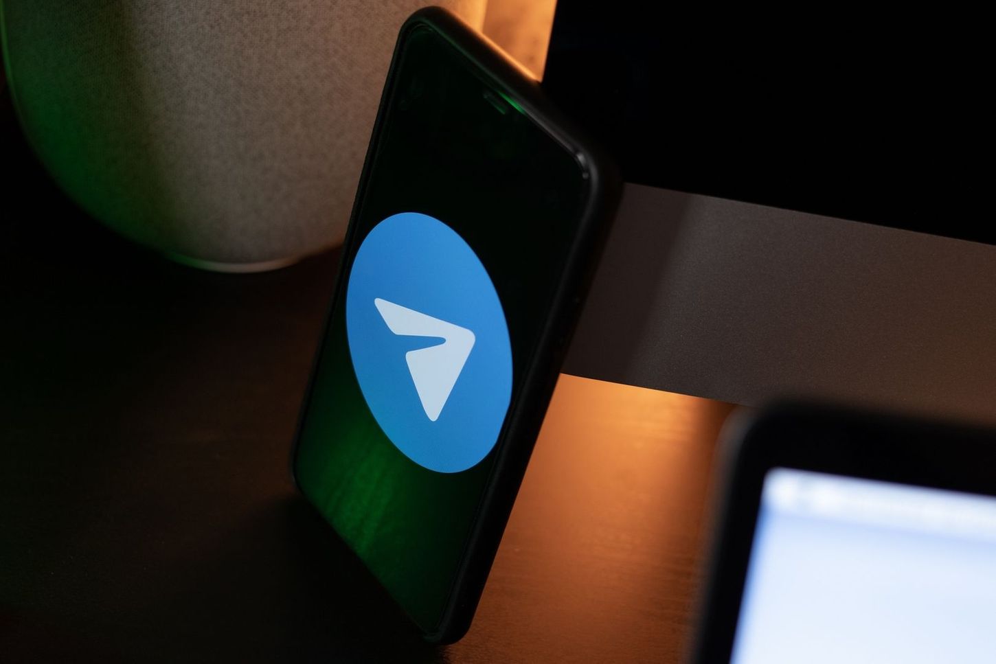 Telegram’га каналлардаги расмий рекламаларни ўчириш функцияси қўшилади