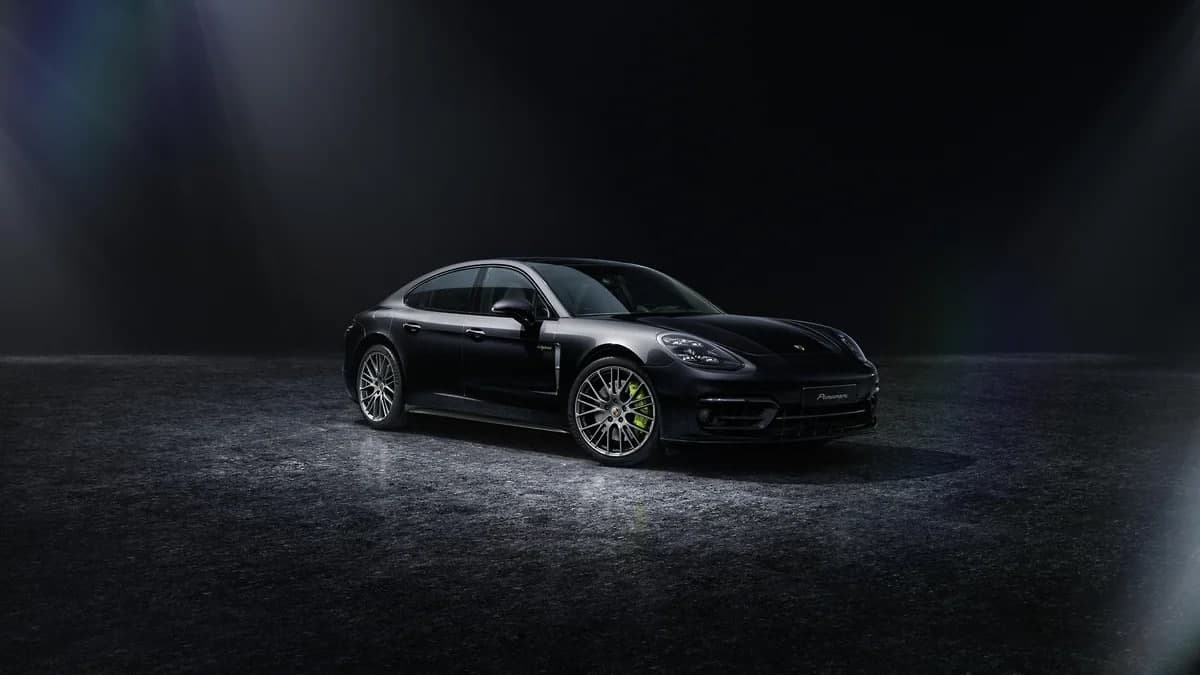 Porsche Panamera’нинг Platinum Edition версияси тақдим этилди