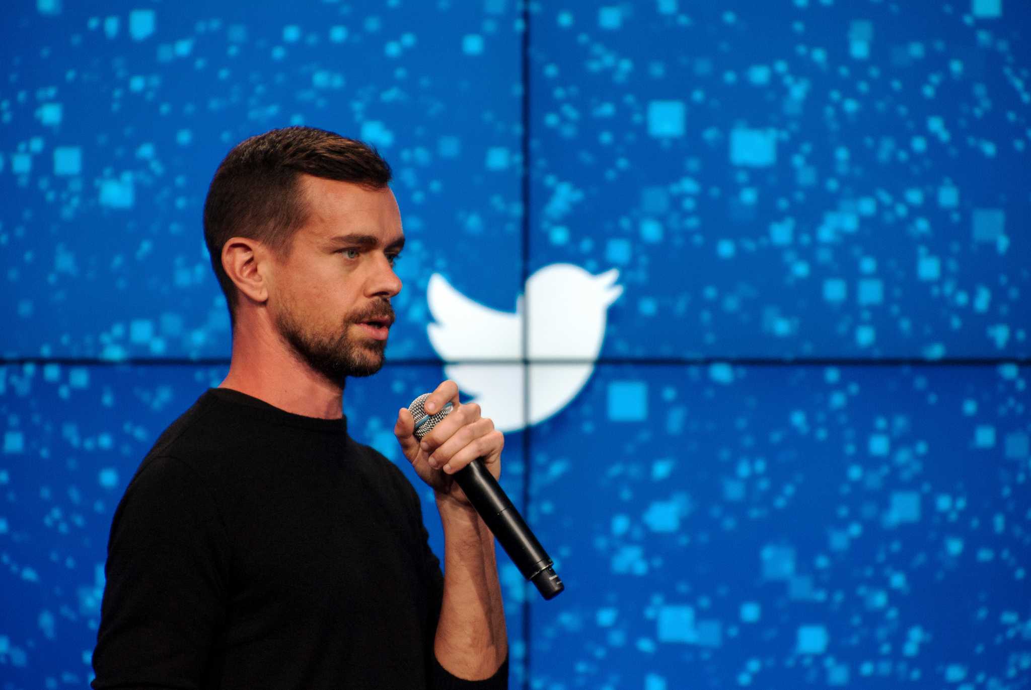 Twitter яратувчиси 2 йил ичида 428 млн доллар хайрия қилди