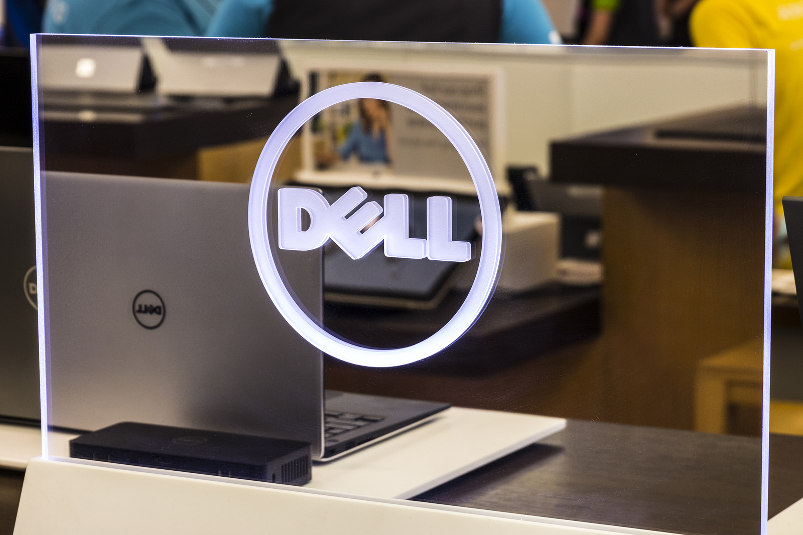 Dell компанияси Concept Luna эко ноутбукини намойиш қилди