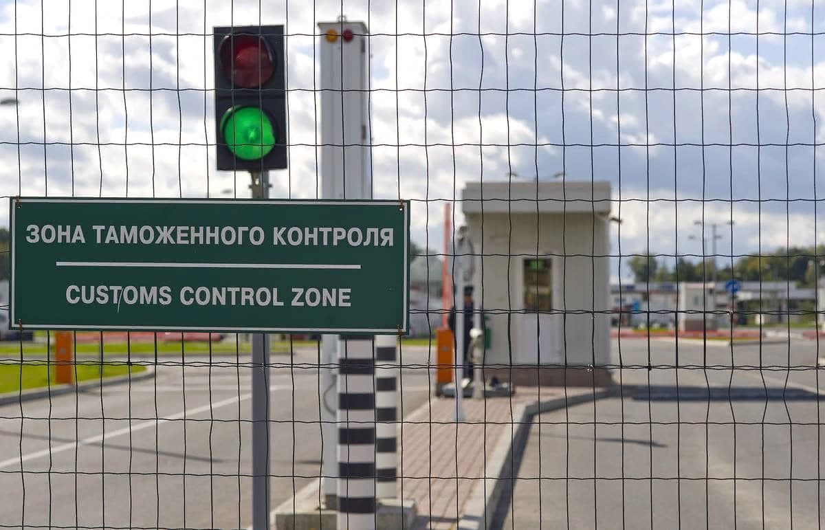 Ўзбекистонда божхона тўловининг дастлабки қарорини олиш тадбиркорлар учун ихтиёрий бўлди