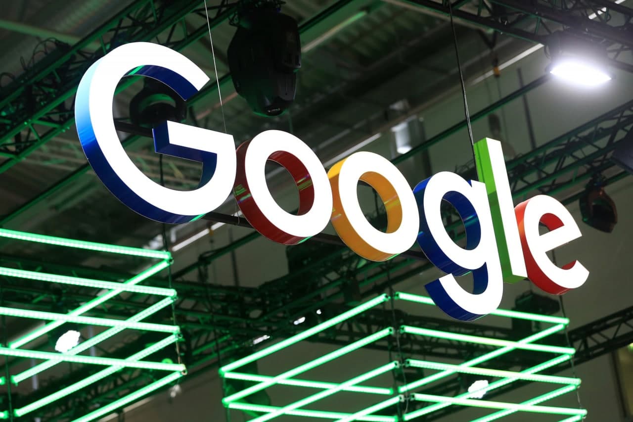 Google «ақлли» соатлар ишлаб чиқаришни бошлайди