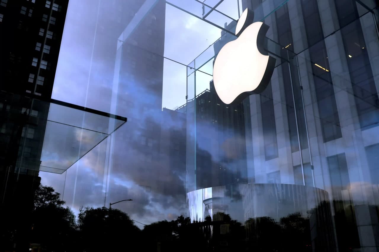 Режадан ортда қолган Apple: iPhone 13 ишлаб чиқариш 20 фоизга камайди