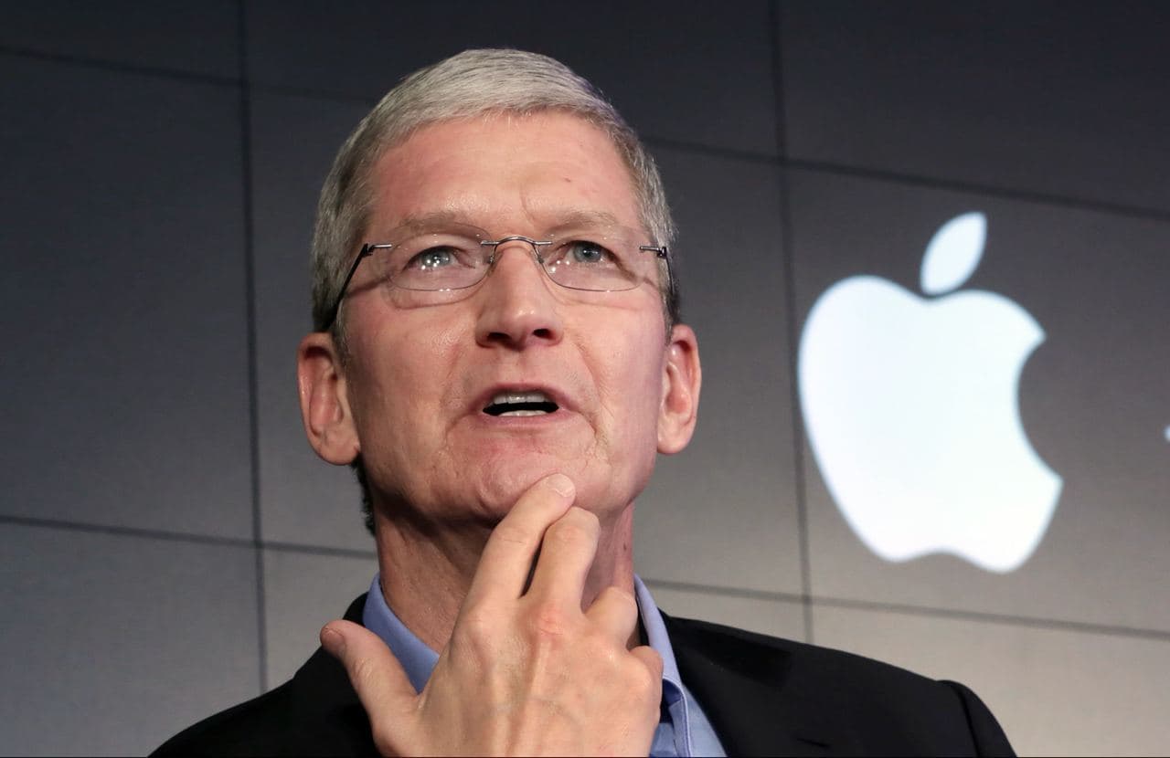 Apple раҳбари Хитой билан махфий битим имзолагани маълум бўлди