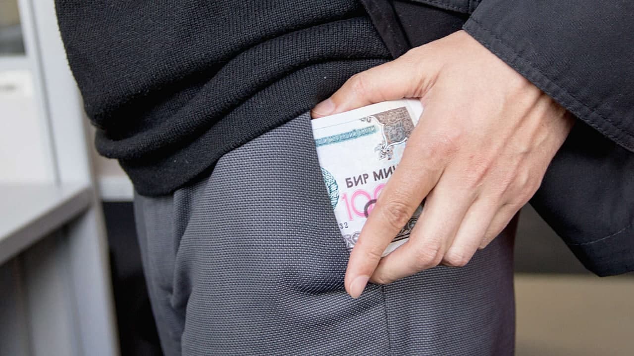 Ўзбекистон халқ таълими тизимида 11 ойда 27,5 млрд сўмлик ўғирлик ва камомад аниқланди