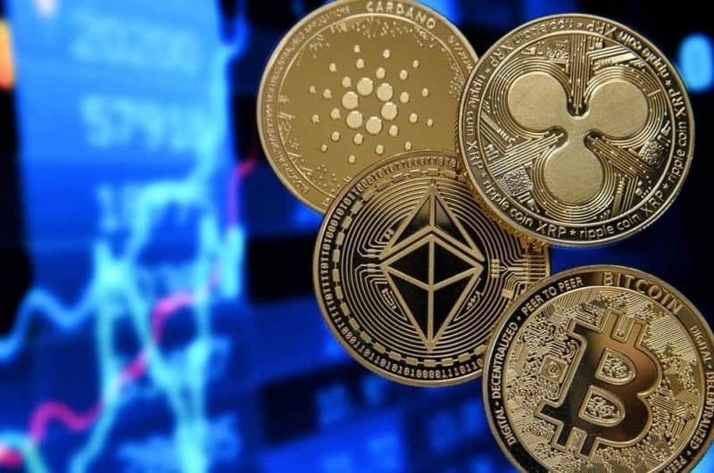 Jahon kriptovalyuta bozori bir sutkada 130 mlrd dollar yoʻqotdi