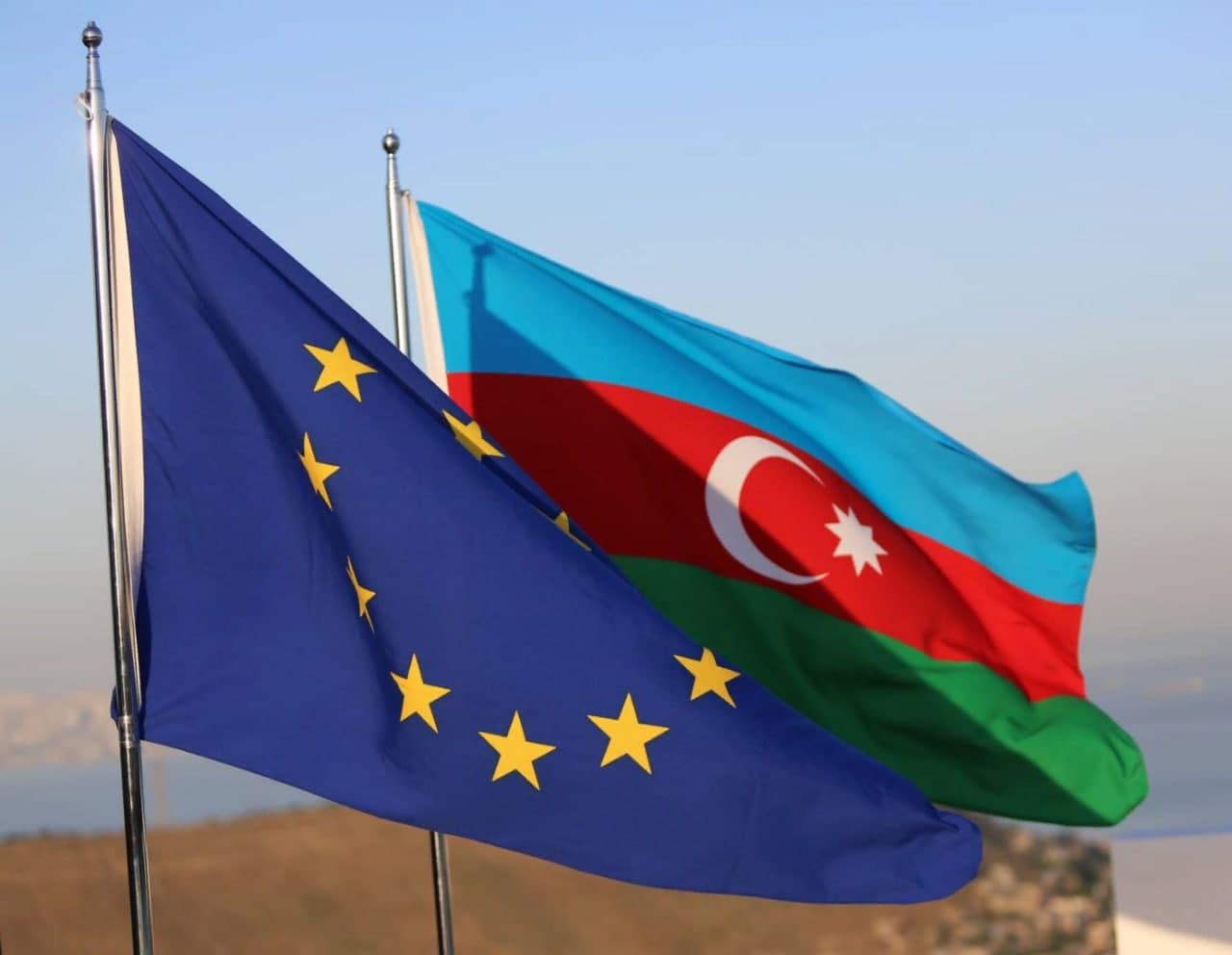 Европа Иттифоқи Озарбайжон билан газ етказиб беришни муҳокама қилади