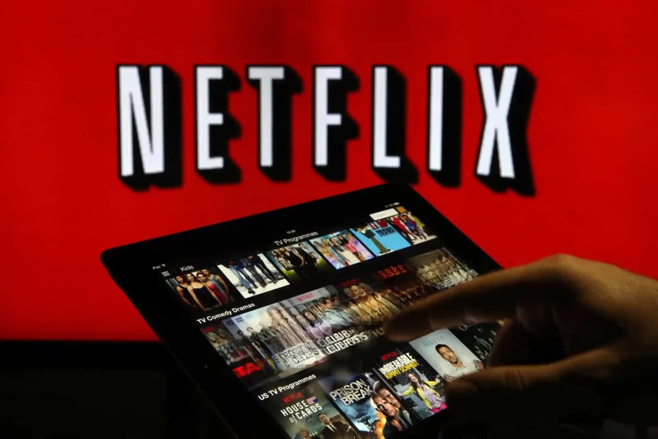 Таҳлилчилар прогнозида Netflix акцияларининг нархлари сезиларли пасайди