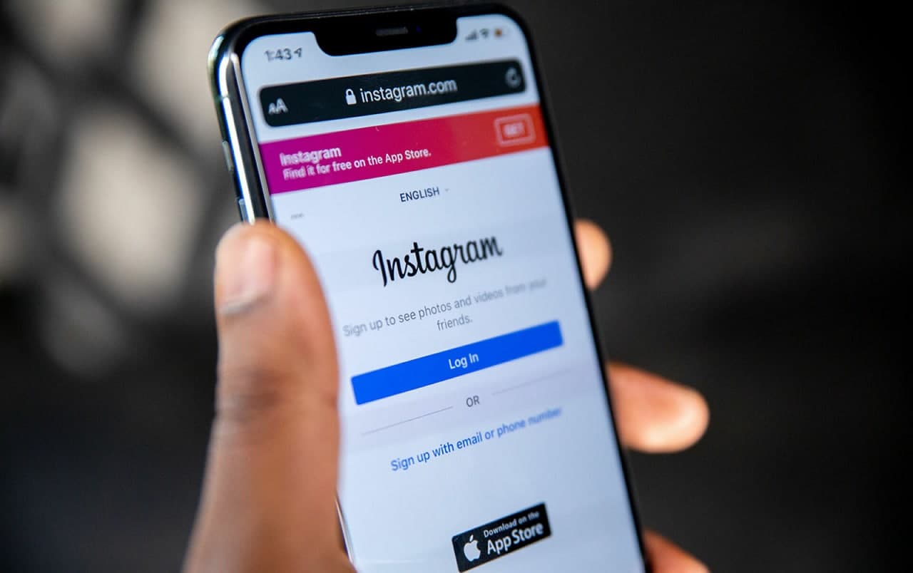 Instagram пулли обуна функциясини синовдан ўтказа бошлади
