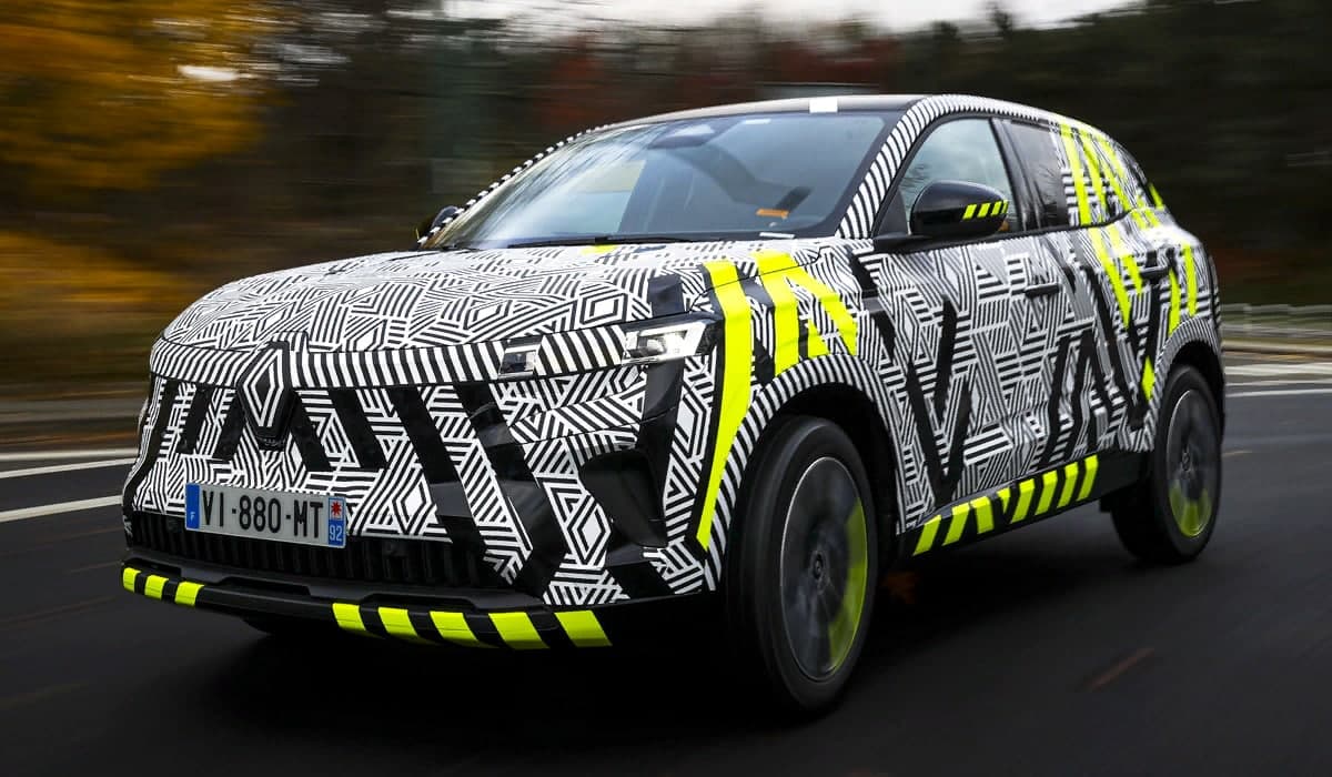 Renault компанияси Austral кроссовери прототипини тақдим этди