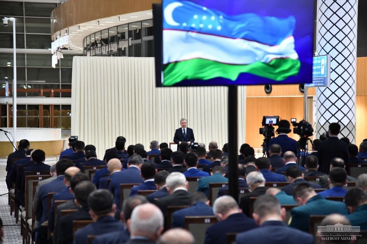 Prezident Samarqandda 10 nafar rahbarni ishdan oldi