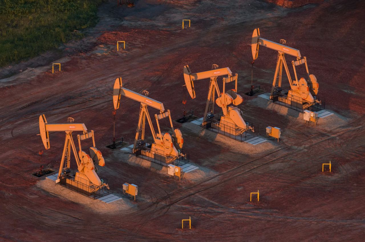 Saudi Aramco Osiyo va AQSH uchun neft narxini oshiradi. Ekspertlar ayrim jihatlarga shubha qilmoqda