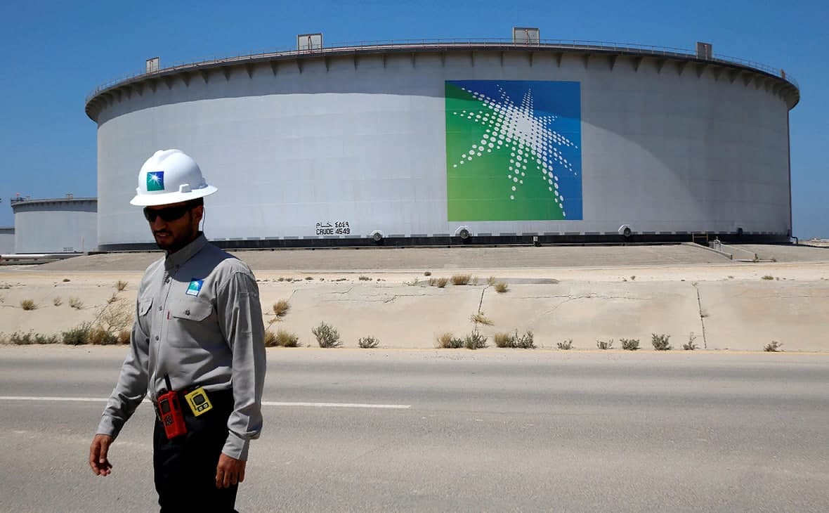 Дунёнинг энг йирик нефть компанияси 50 млрд долларлик акцияларини сотади