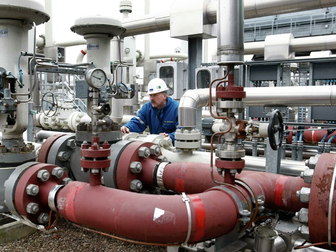 Европадаги газ омборлари 95 фоизга бўшади