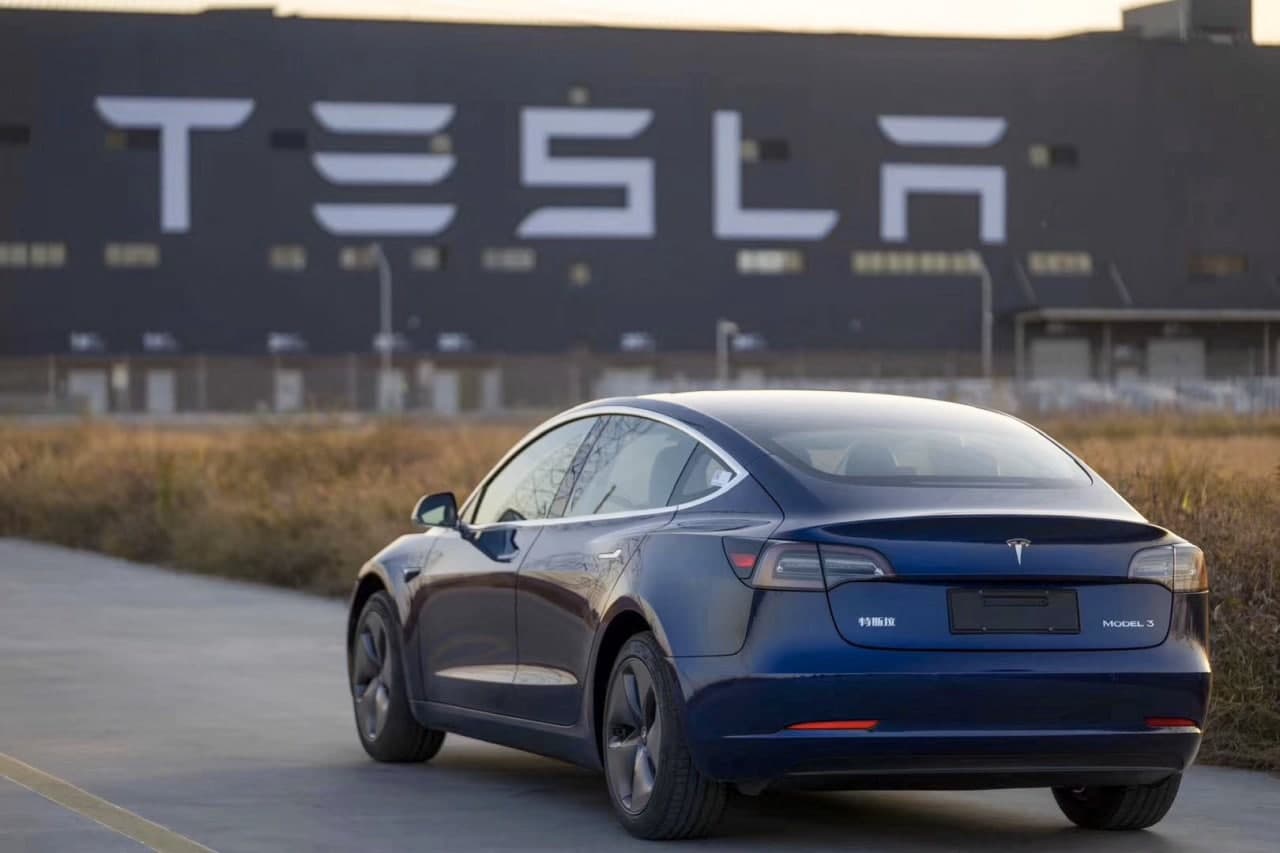Tesla Хитойда электромобиль ишлаб чиқариш ҳажмини камайтиради