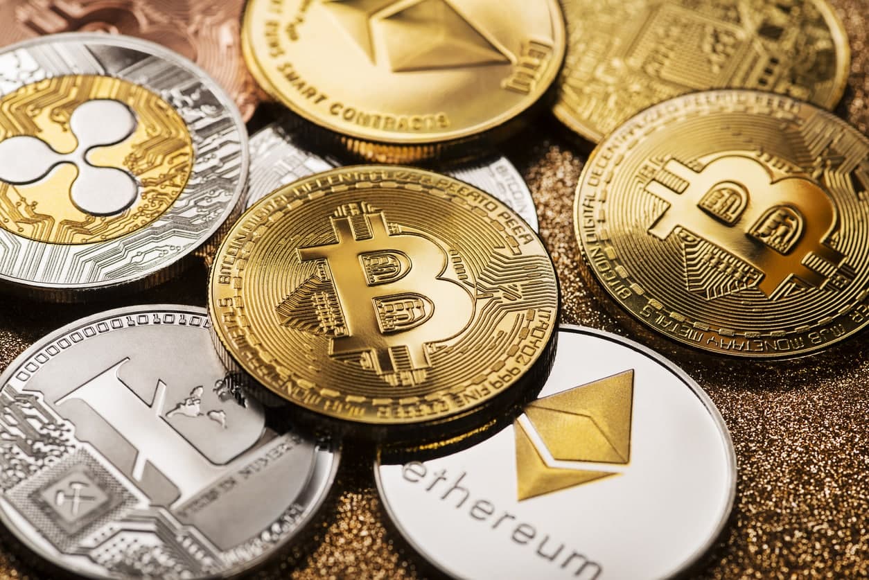 Криптовалюта бозори тикланмоқда: биткоин 40 минг доллар, эфириум 3 минг долларга яқинлашди