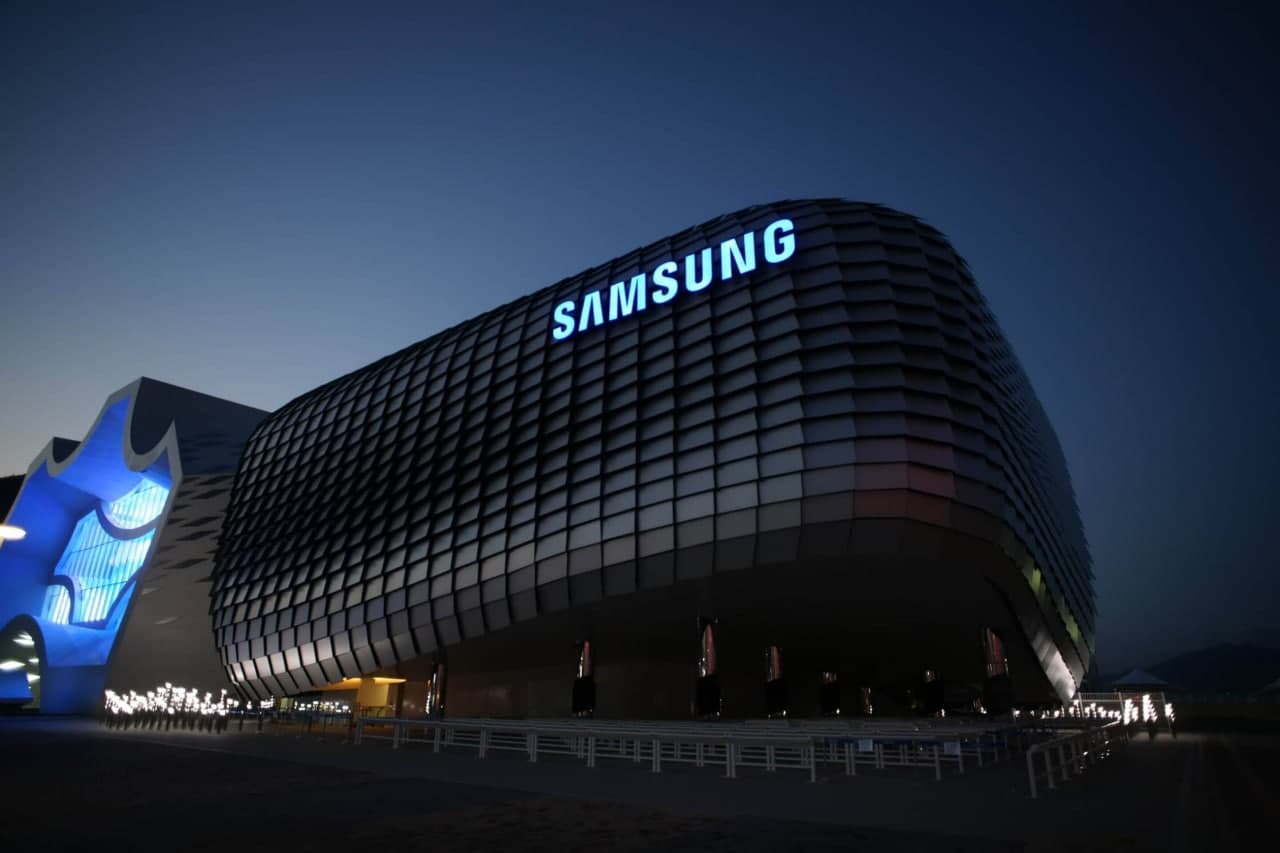 Samsung ташлаб юборилган балиқ овлаш тўрларидан смартфонлар ишлаб чиқаришни бошлайди