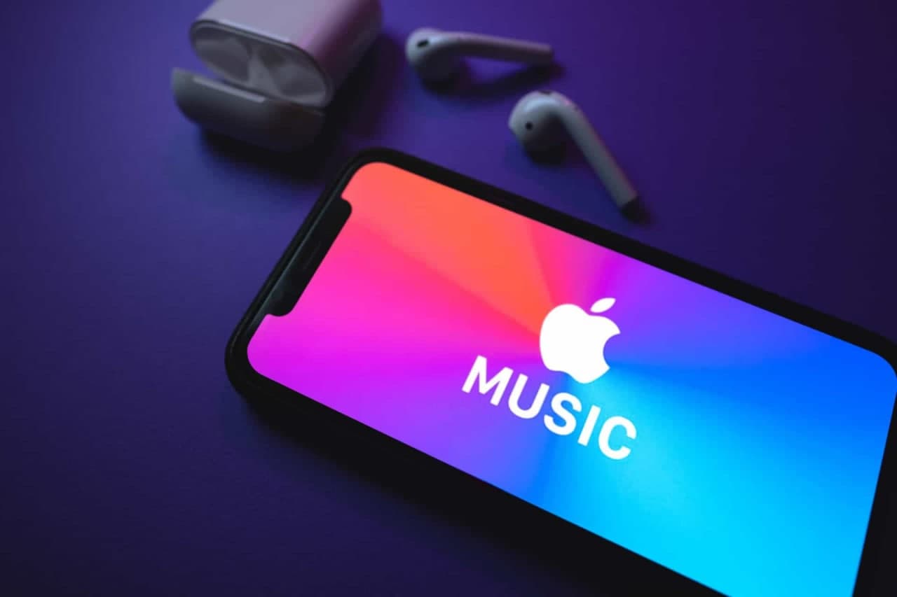 Apple сунъий интеллект ёрдамида мусиқа ишлаб чиқарадиган стартапни сотиб олди