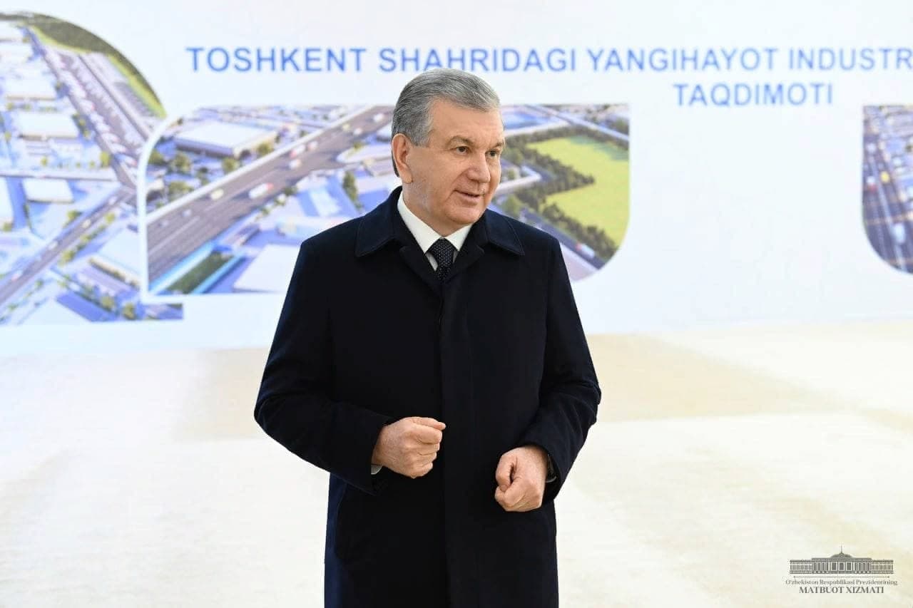 «Ҳар бир қарич ердан унумли фойдаланиш керак». Президент «Янгиҳаёт» технопаркини кўздан кечирди