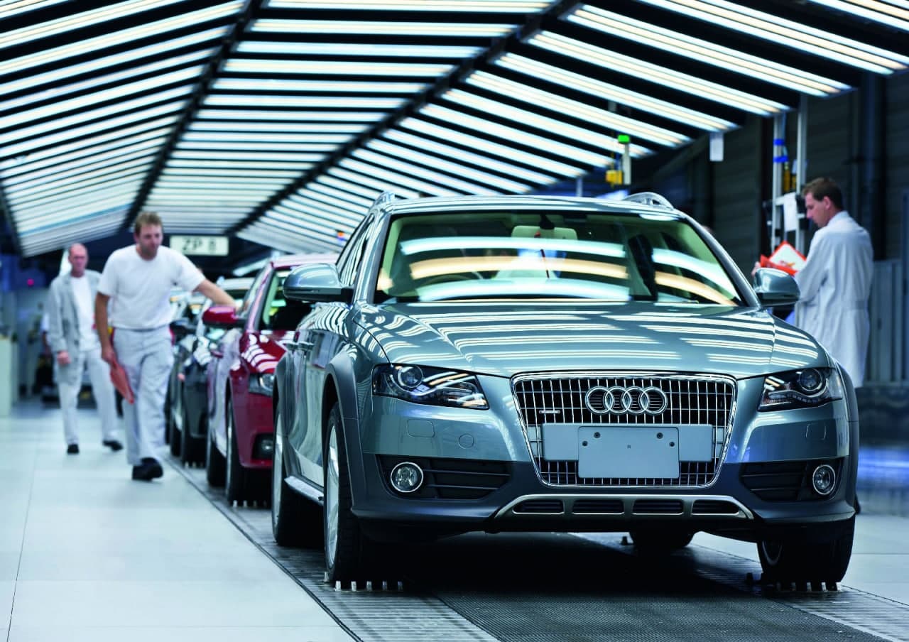 Audi, Porsche ва бошқалар: йирик автоконцернлар Россияга автомобиль етказиб беришни тўхтатди