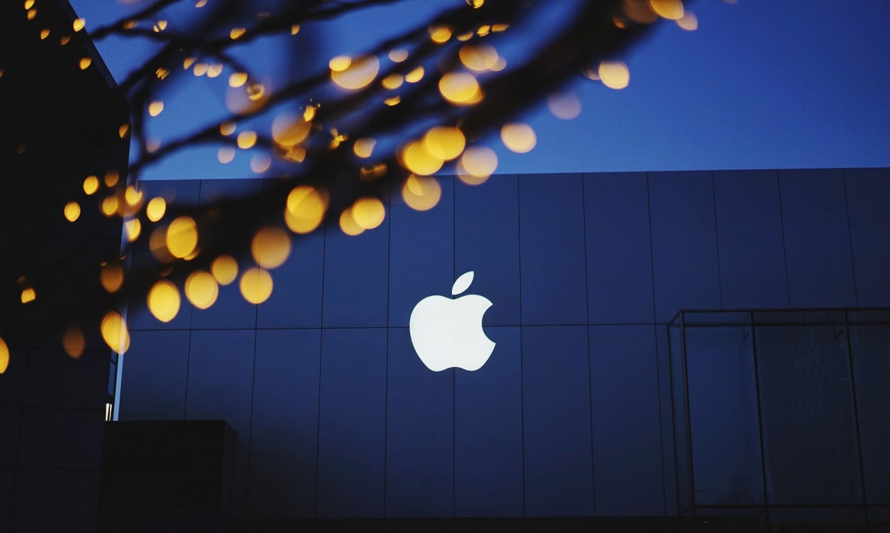 Apple акциялари ишлаб чиқариш қисқартирилганидан кейин пасайишни бошлади