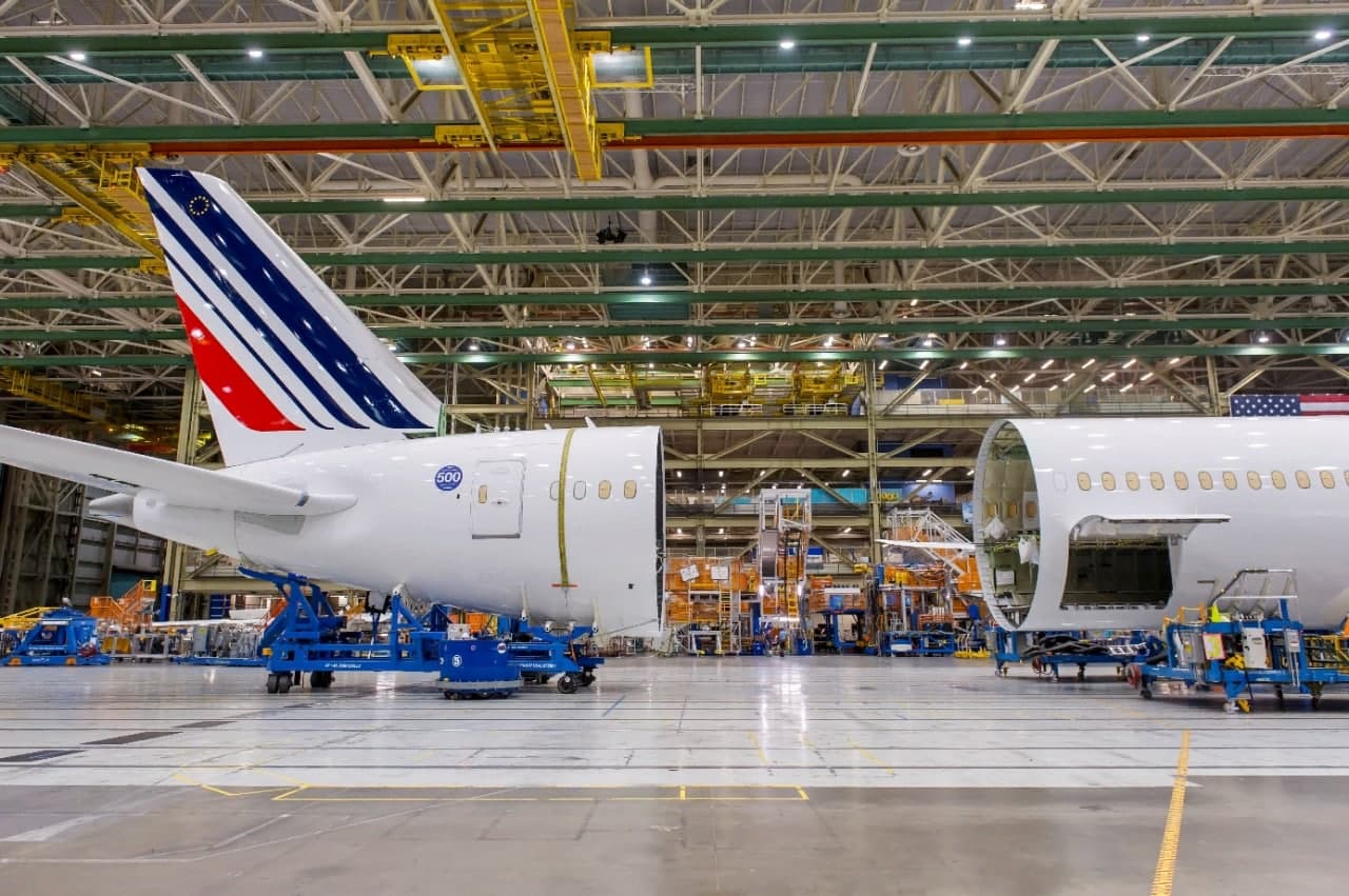 Boeing Россиядан титан сотиб олишни тўхтатди