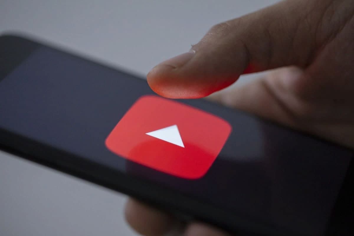 YouTube Россия давлат ОАВ каналларини блоклайди