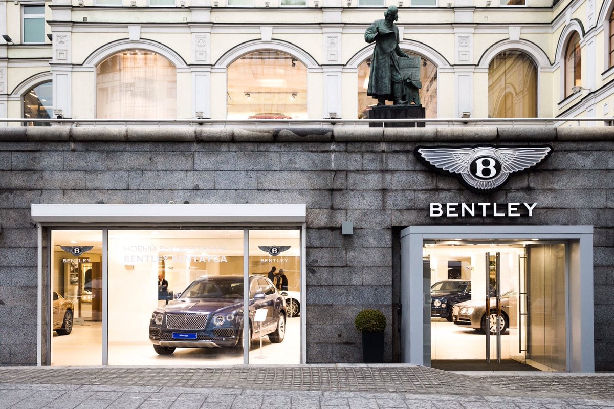 Bentley 2021 yil rekord darajada daromad topdi