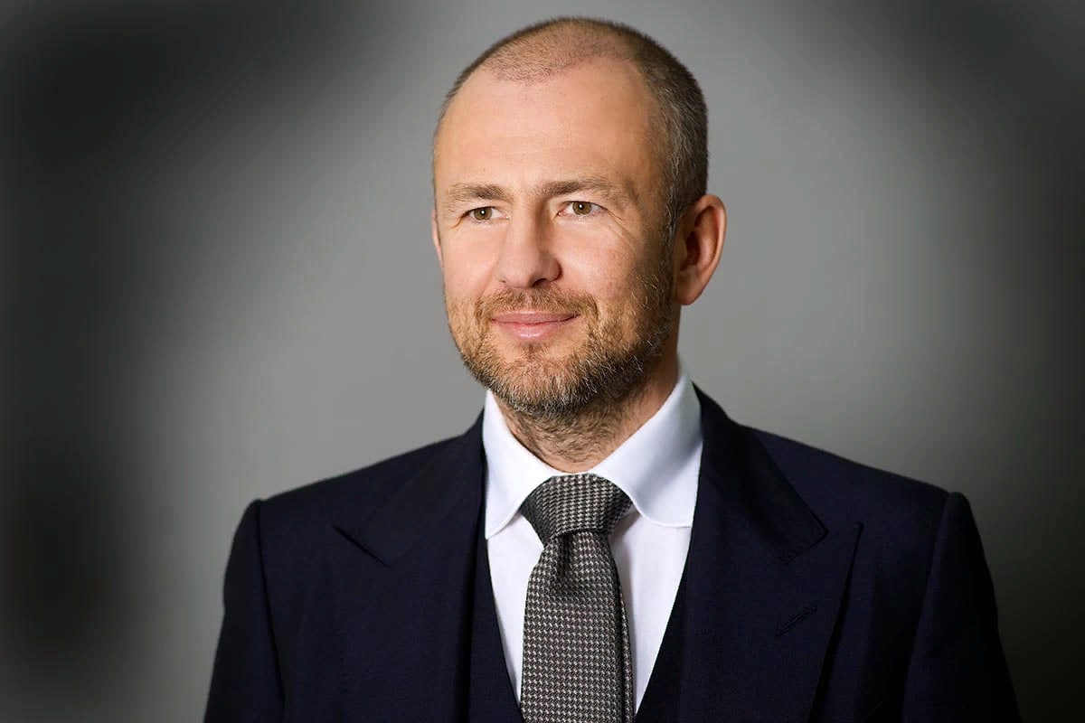 Миллиардер Андрей Мельниченко Ғарб санкциялари бўйича судга ариза беради