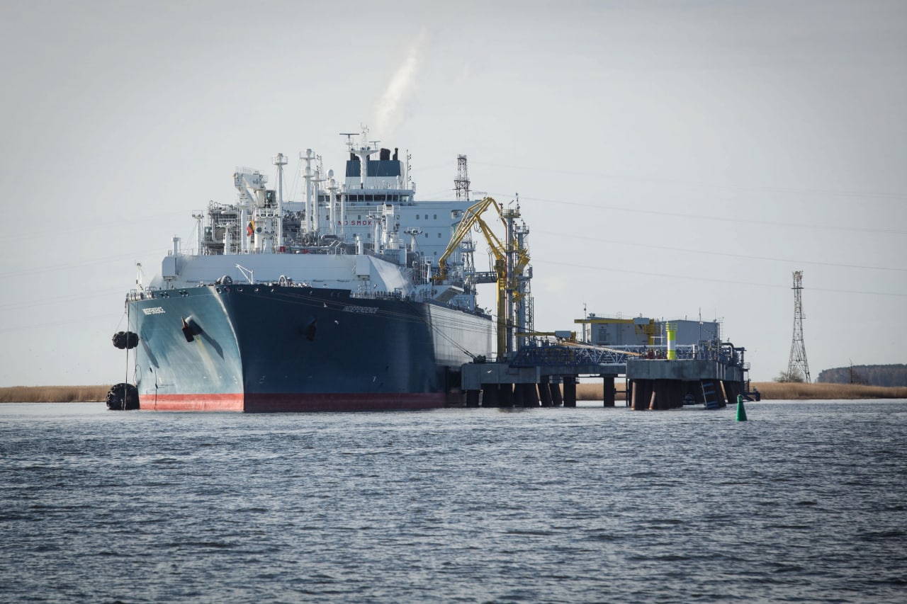 Францияда янги сузувчи суюлтирилган газ терминали ишга туширилади