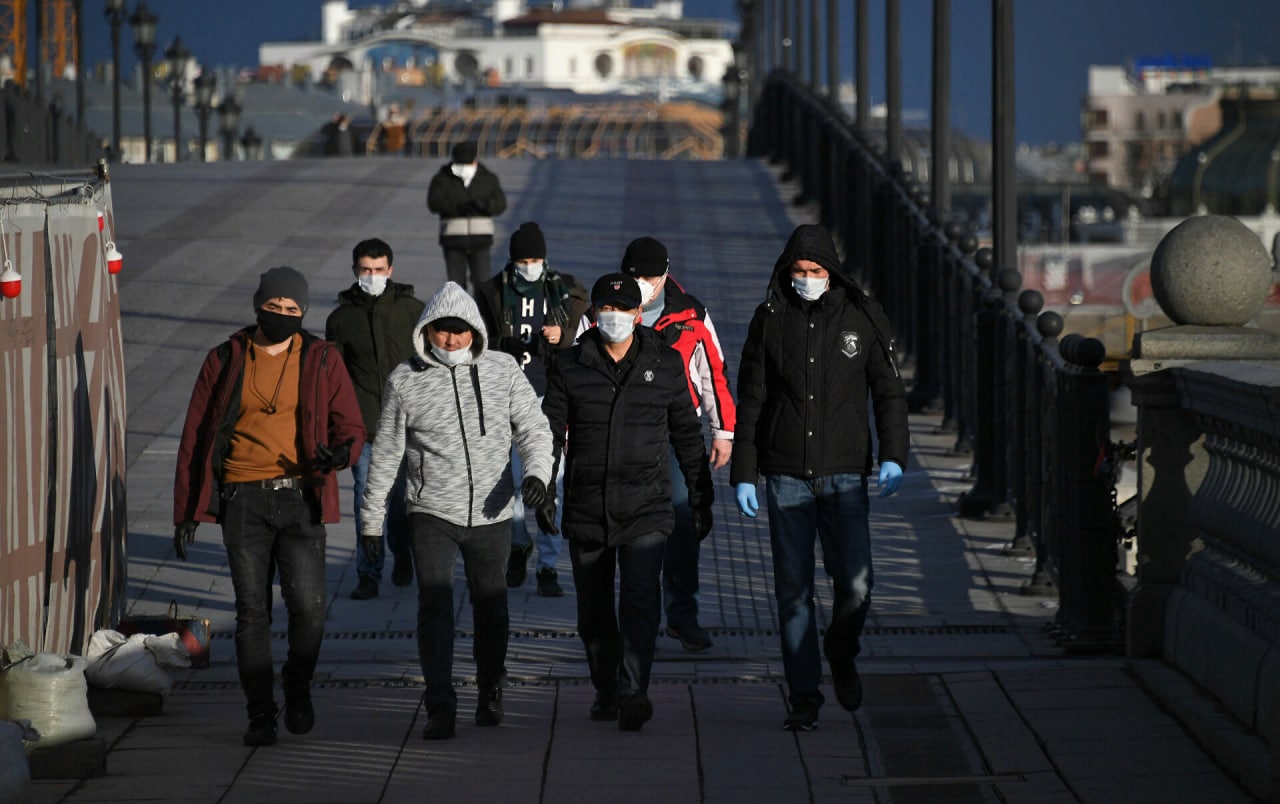 Шавкат Мирзиёев хориждан қайтган мигрантларни қурилишларга жалб қилиш кераклигини айтди