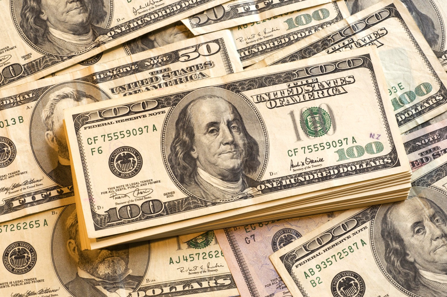 Oʻzbekistonda dollarning rasmiy kursi 11 ming soʻmdan pastga tushdi