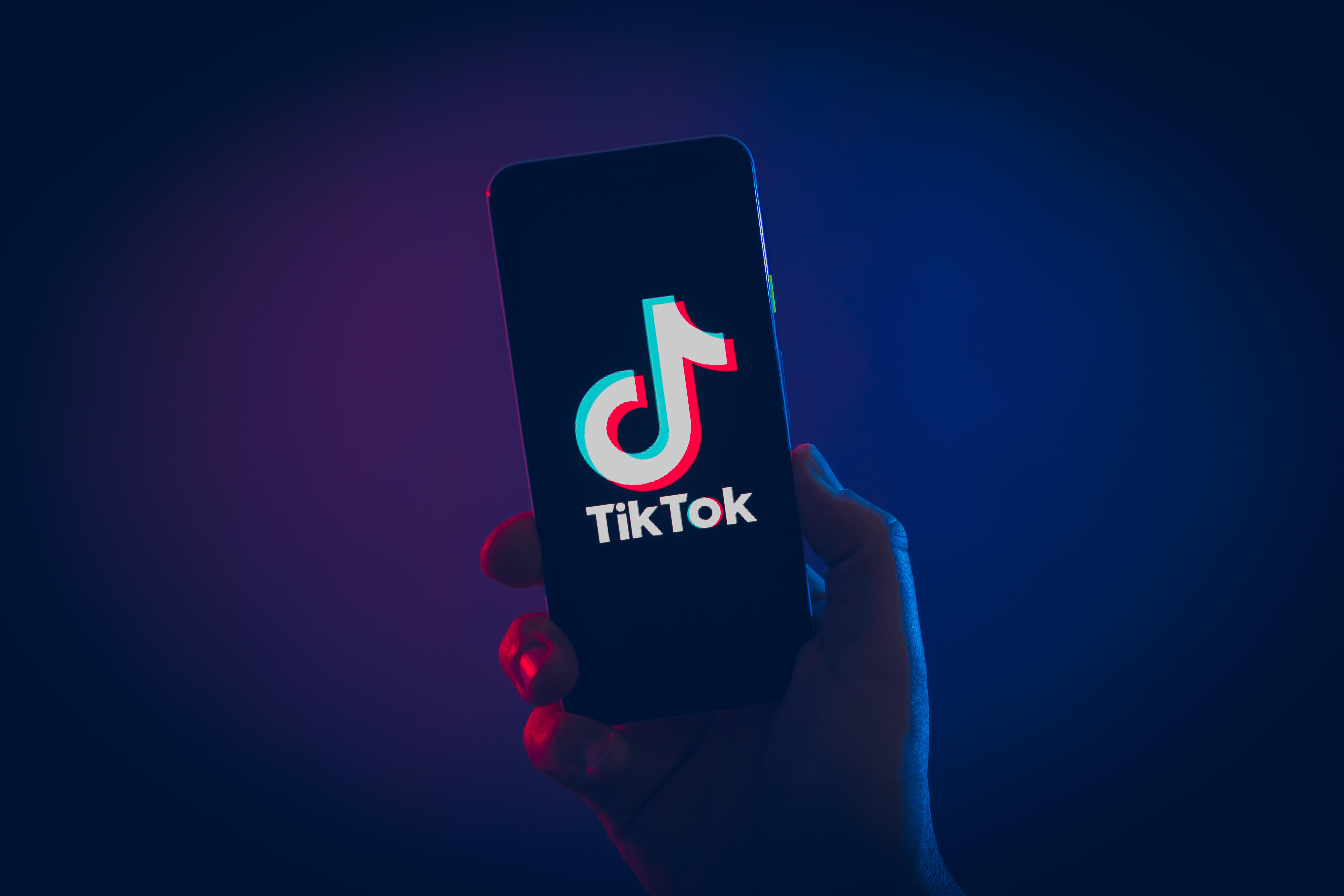 TikTok 10 ёшли қиз челленж сабаб вафот этганидан сўнг судга тортилди