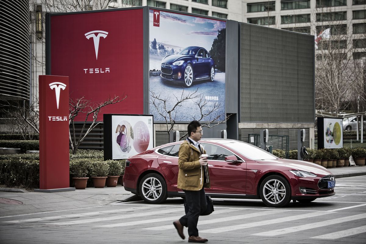 Хитойнинг Бэйдайхэ шаҳрига Tesla электромобиллари кириши тақиқланади