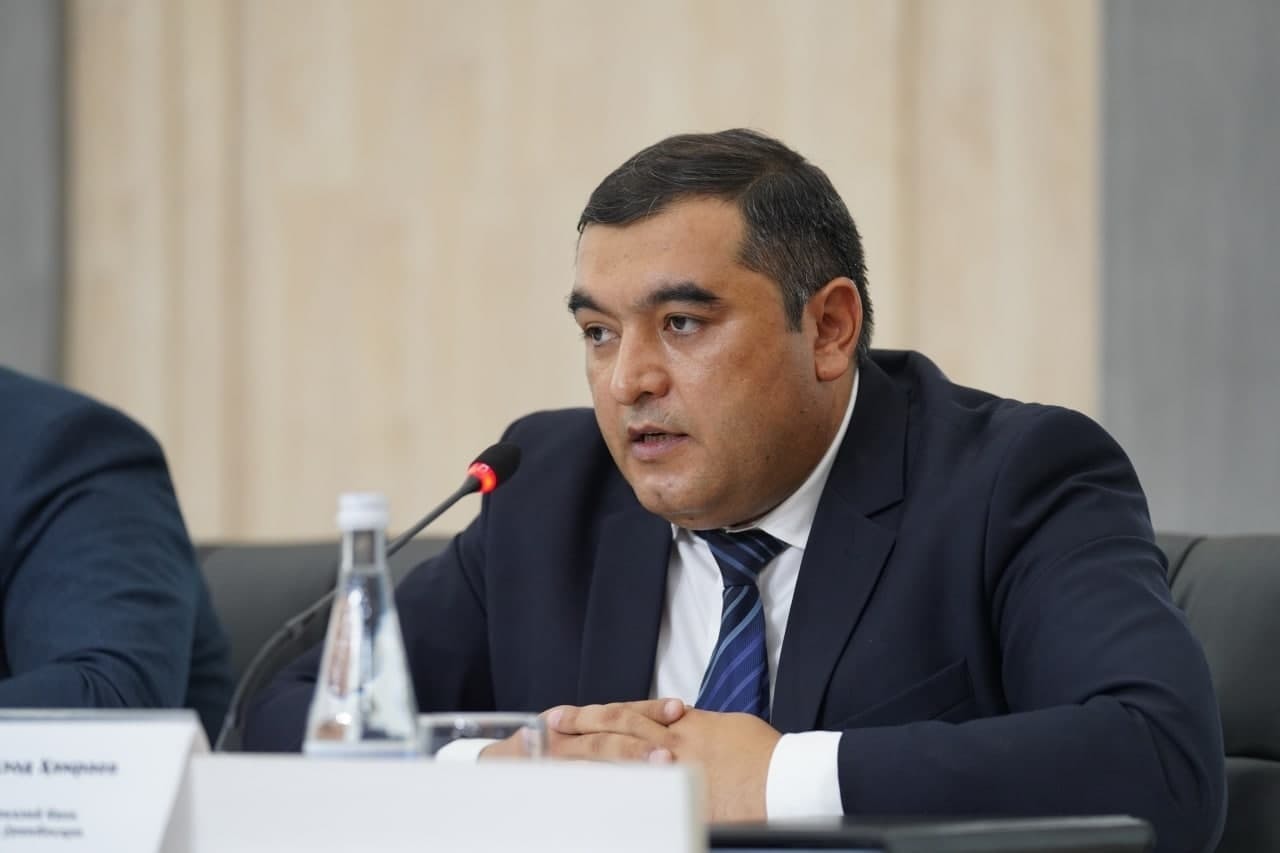 Беҳзод Ҳамраев бюджет дефицити ошиб кетиши мумкинлигининг сабабларини айтди