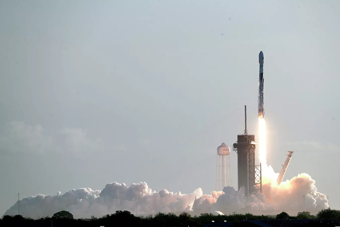 SpaceX 34 та Starlink сунъий йўлдошини фазога учирди