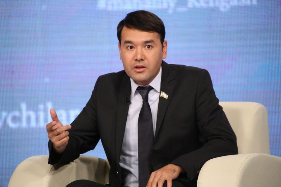 «IMEI-кодни рўйхатдан ўтказишни бепул қилгач, жавобгарлик белгиласа бўлади» — Кушербаев