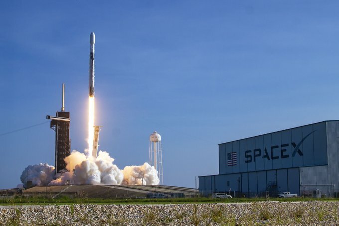 SpaceX Украина ҳарбийларига Starlink ёрдамида дронларни бошқаришни тақиқлади