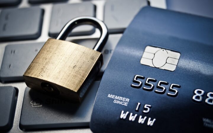 Ўзбекистонда 2,8 млн киши ўзига кредит олишни тақиқлади